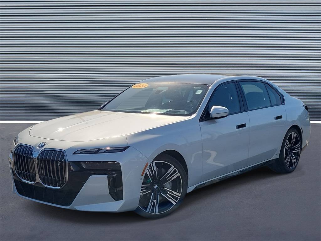 2023 BMW i7 xDrive60 — Sedan — 15,199 mi — St. Petersburg, FL