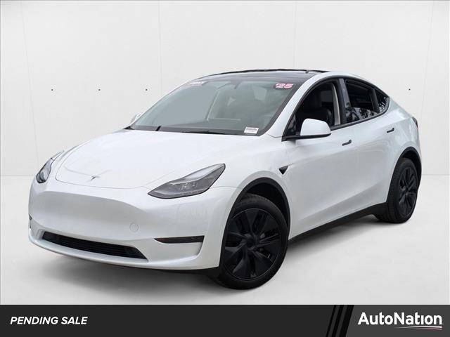 2025 Tesla Model Y Long Range — SUV — 11,305 mi — Tampa, FL