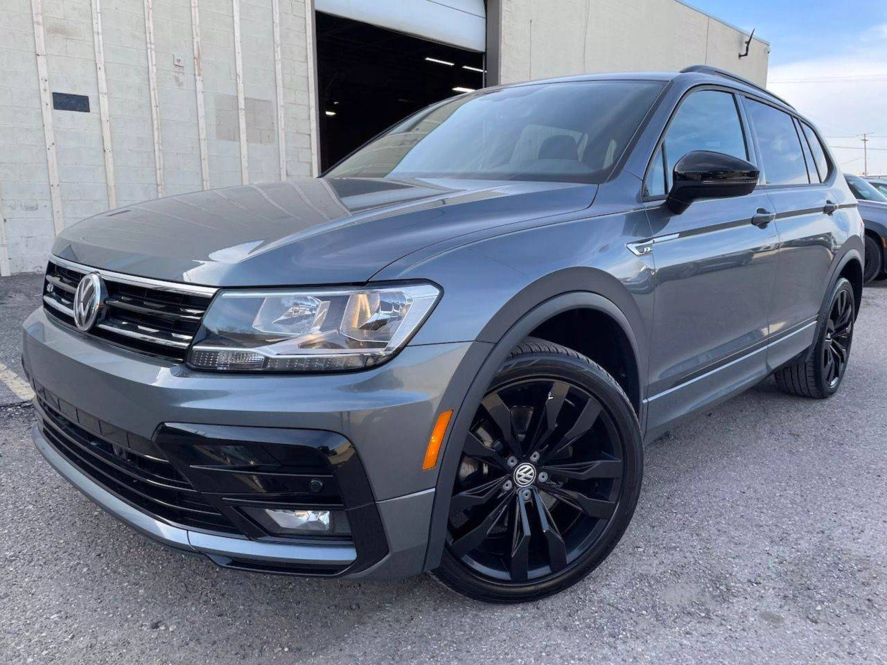 2021 Volkswagen Tiguan SE R-Line Black — SUV — 45,532 mi — Oak Park, MI
