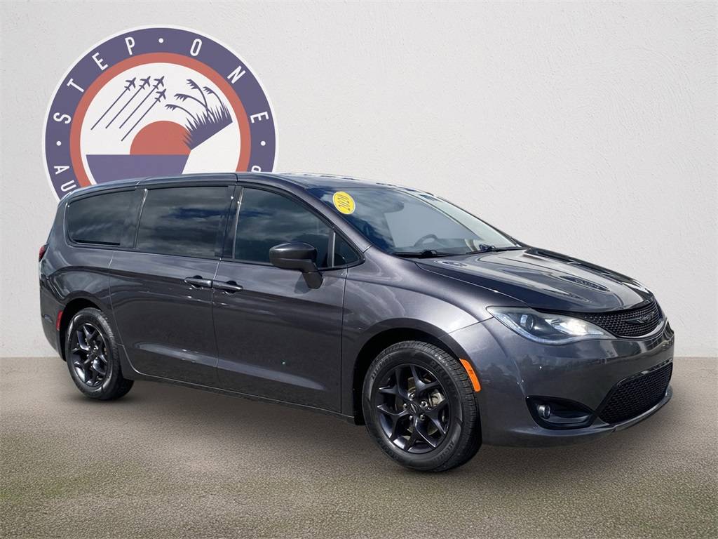 2020 Chrysler Pacifica Touring — Minivan — 132,163 mi — Crestview, FL