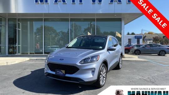 2022 Ford Escape Titanium — SUV — 21,305 mi — Mahwah, NJ