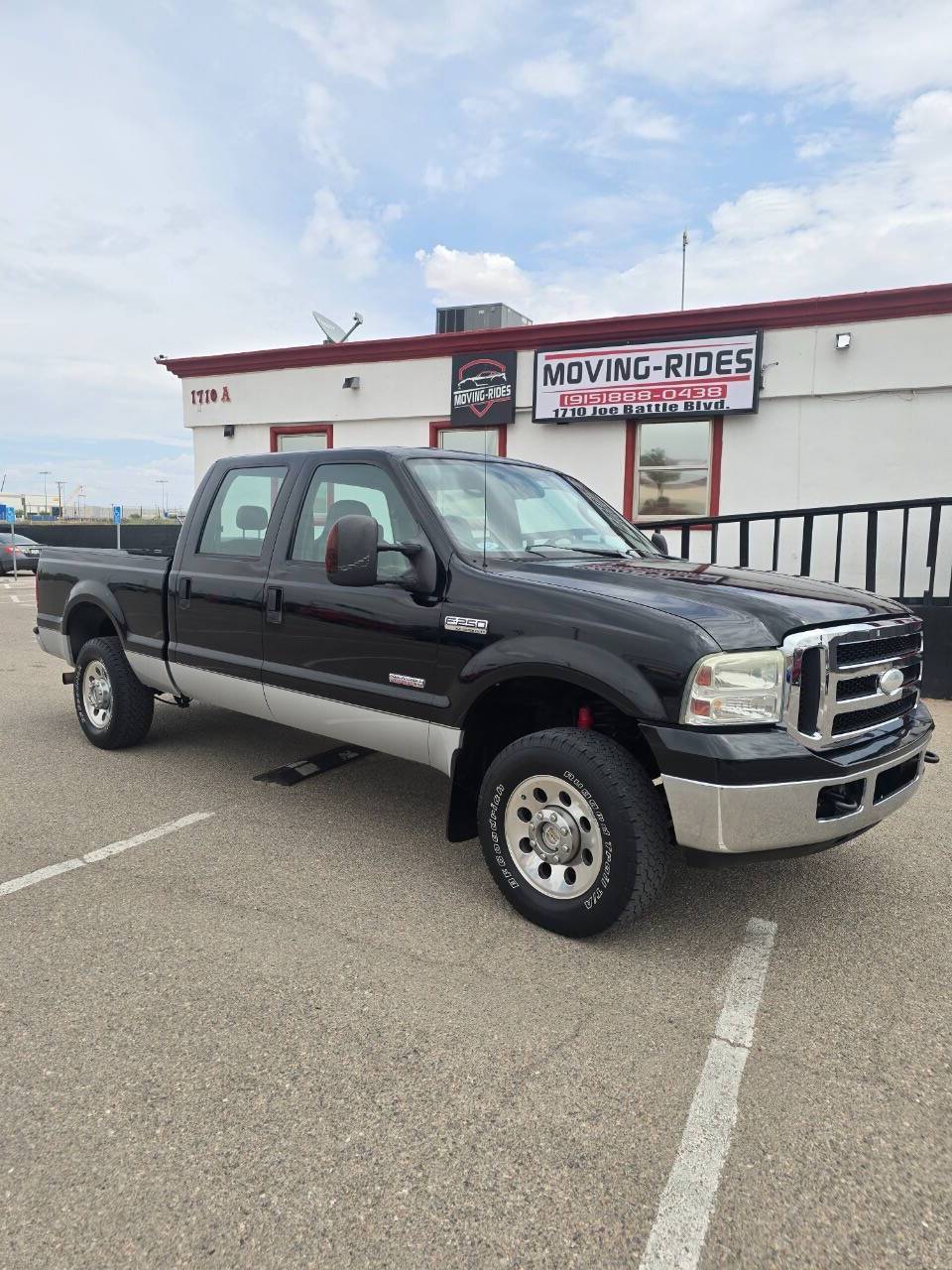 2007 Ford Super Duty F-250 Outlaw — Pickup Truck — 131,254 mi — El Paso, TX