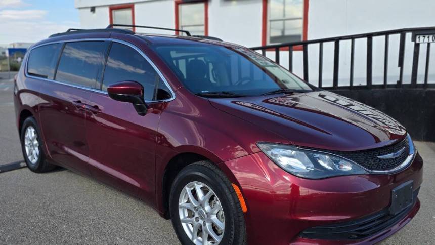 2020 Chrysler Voyager LXI — Minivan — 104,894 mi — El Paso, TX