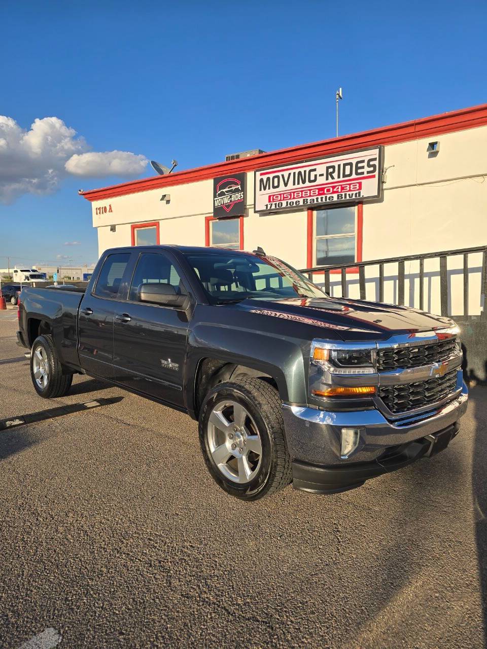 2017 Chevrolet Silverado 1500 LT — Pickup Truck — 87,623 mi — El Paso, TX