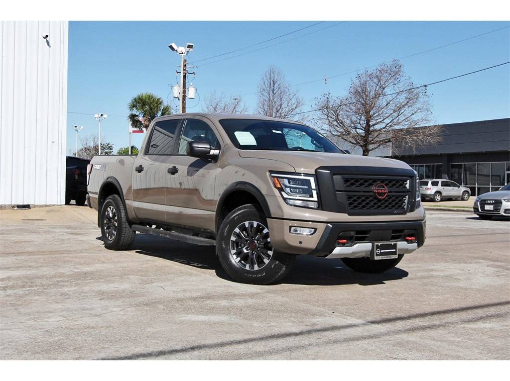 2024 Nissan Titan PRO-4X — Pickup Truck — 16,490 mi — Houston, TX