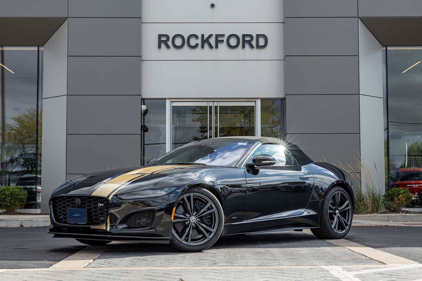 2024 Jaguar F-TYPE P575 R75