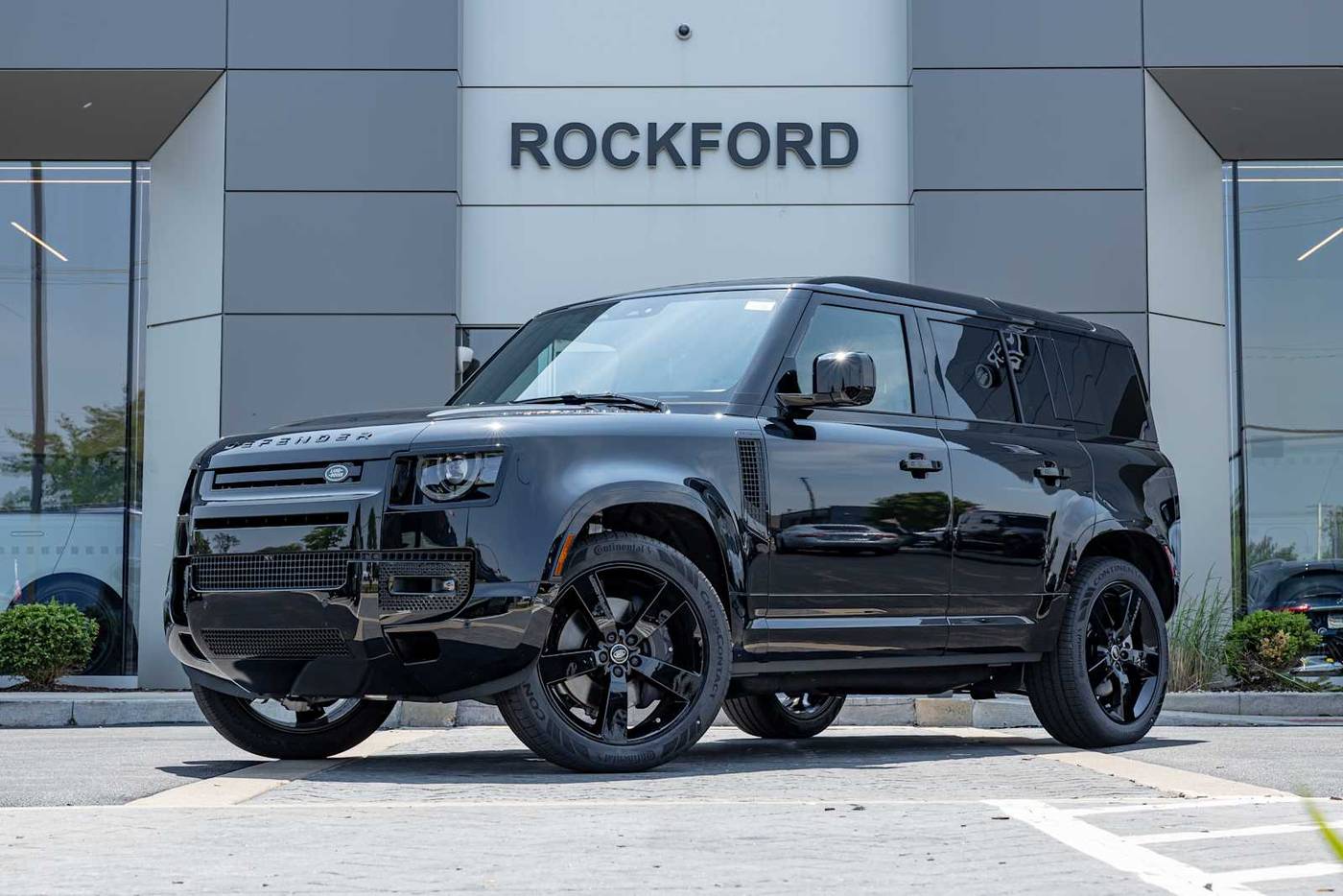 2025 Land Rover Defender 110 P500 X-Dynamic SE