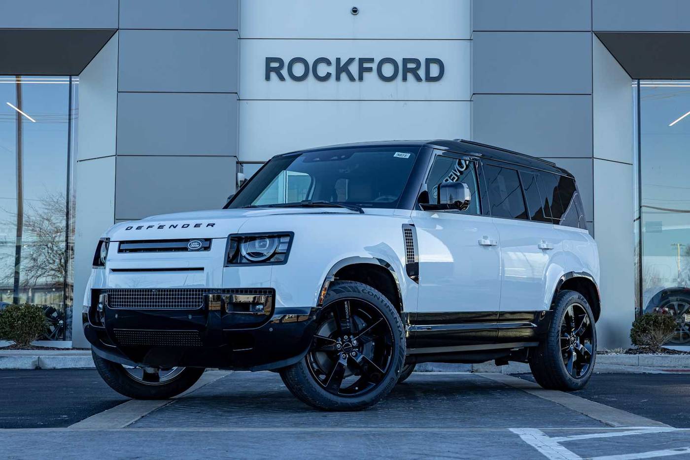 2026 Land Rover Defender 110 P400 X-Dynamic SE