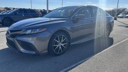 2022 Toyota Camry SE — Sedan — 100,528 mi — Gallatin, TN