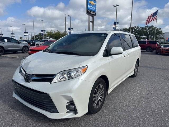 2020 Toyota Sienna XLE Premium — Minivan — 52,719 mi — Tampa, FL