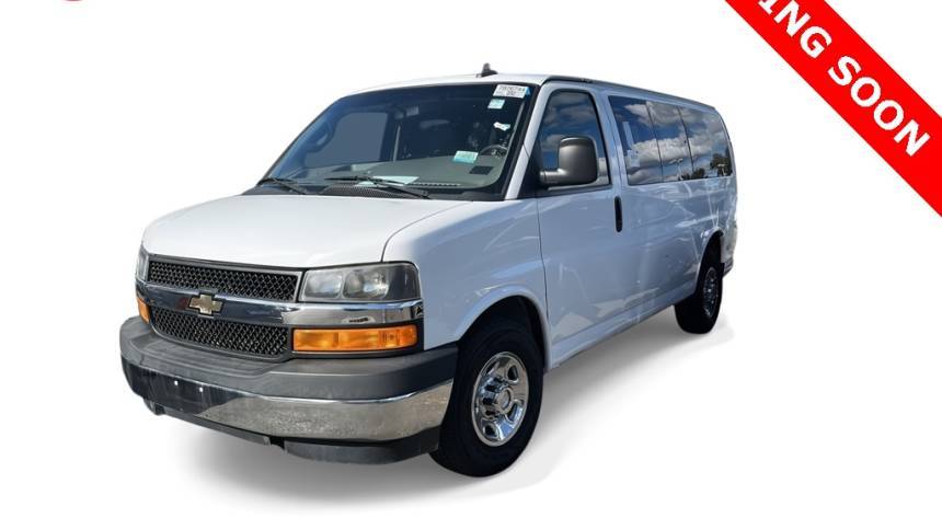 2017 Chevrolet Express Passenger LT — Passenger Van — 75,244 mi — Meriden, CT