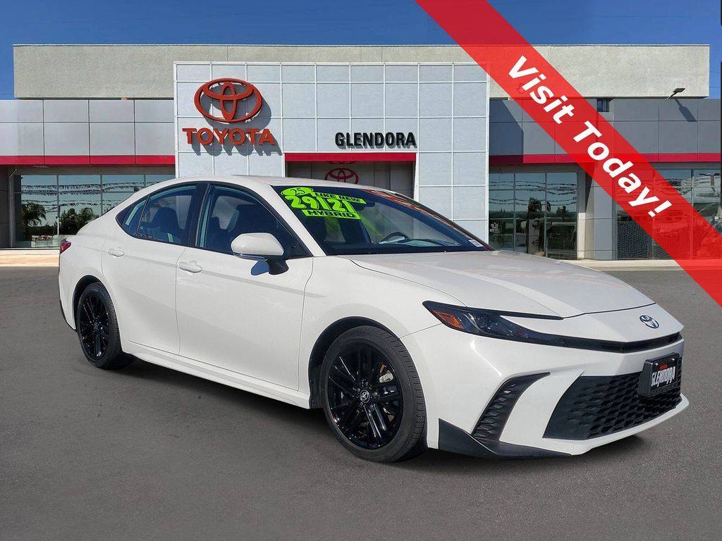 2025 Toyota Camry Hybrid SE — Sedan — 37,566 mi — Glendora, CA