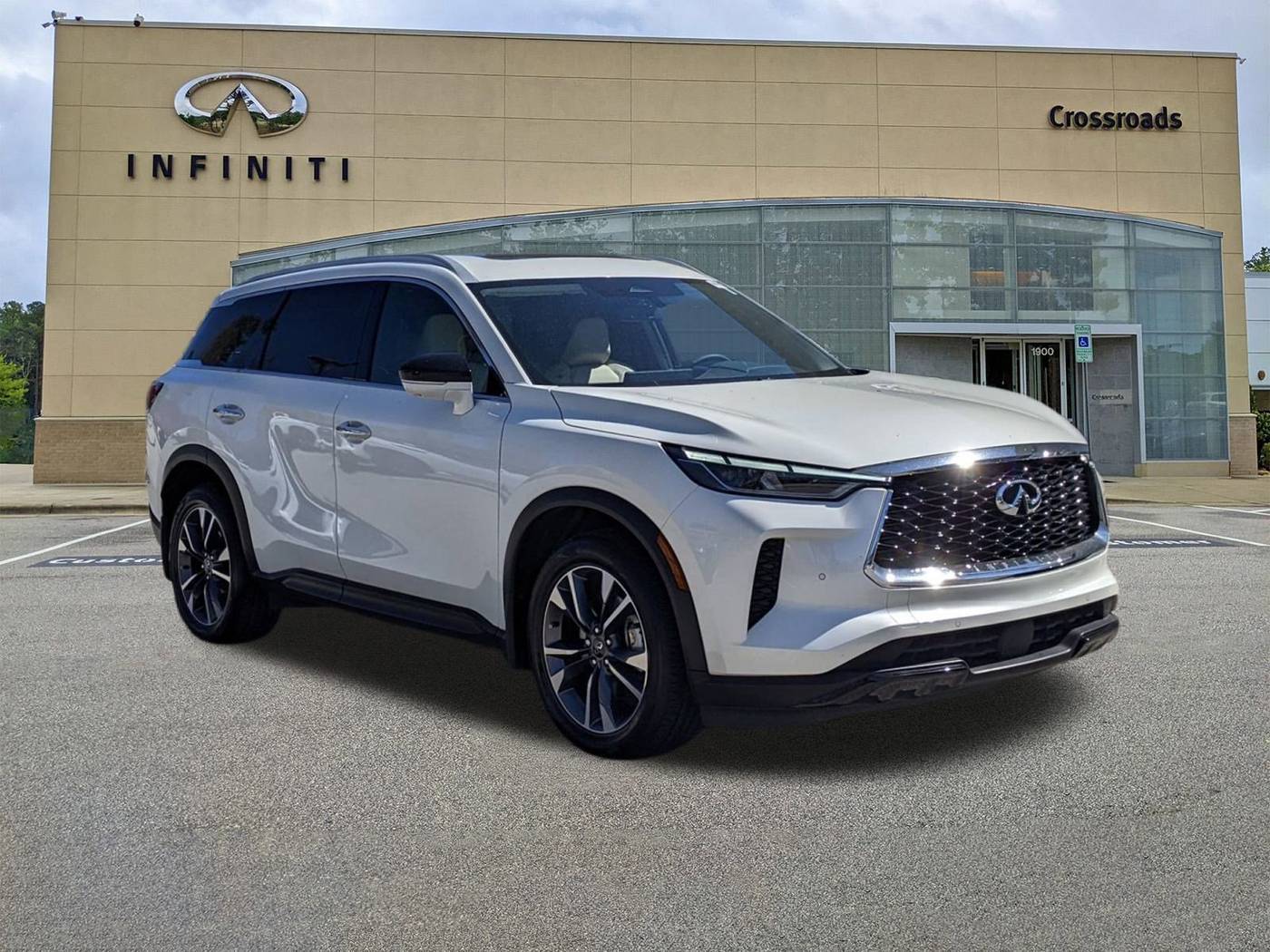 2023 INFINITI QX60 LUXE — SUV — 37,582 mi — Apex, NC