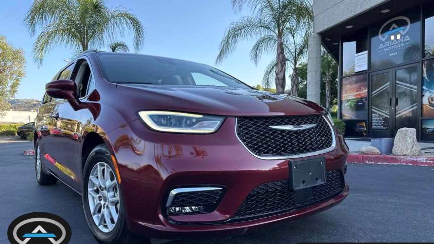 2021 Chrysler Pacifica Touring L — Minivan — 62,411 mi — Temecula, CA