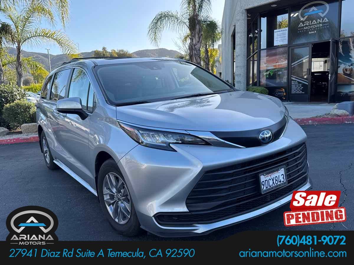 2022 Toyota Sienna LE — Minivan — 13,249 mi — Temecula, CA
