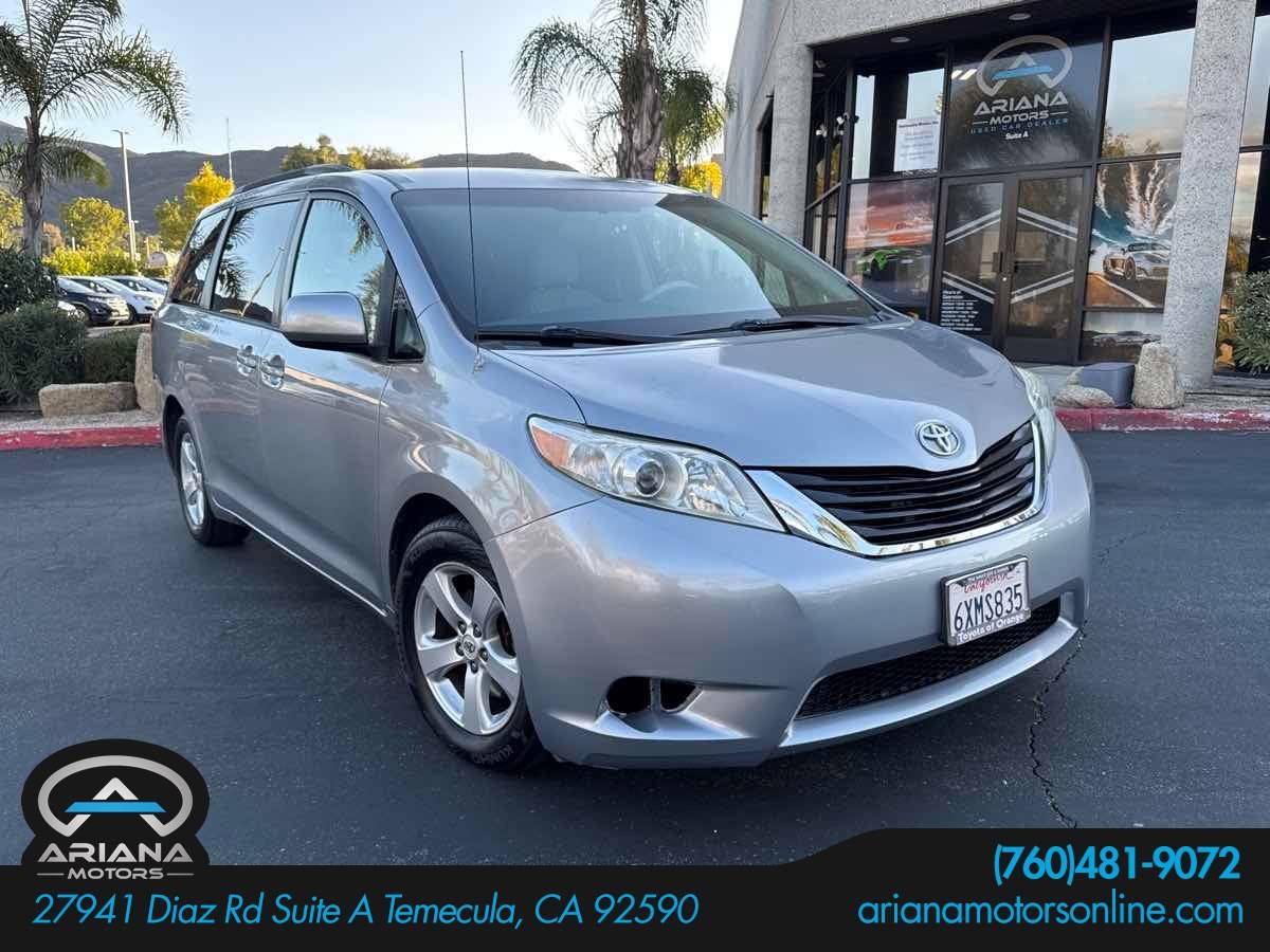 2012 Toyota Sienna LE — Minivan — 83,020 mi — Temecula, CA