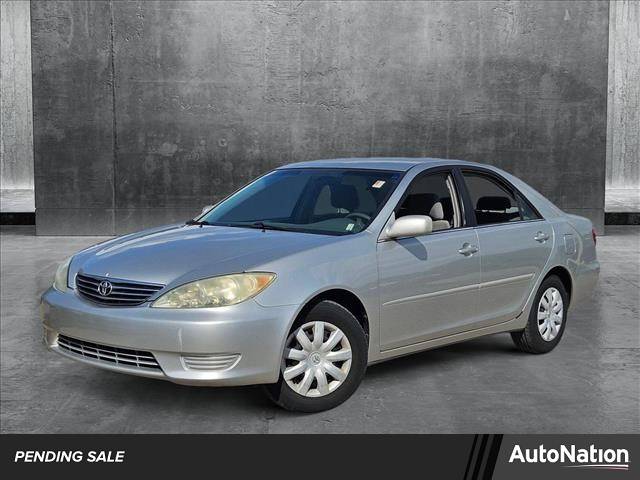 2005 Toyota Camry LE — Sedan — 26,360 mi — Pinellas Park, FL