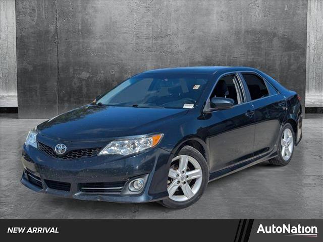 2014 Toyota Camry SE — Sedan — 118,153 mi — Pinellas Park, FL
