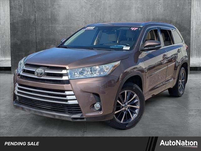 2017 Toyota Highlander XLE — SUV — 92,997 mi — Pinellas Park, FL
