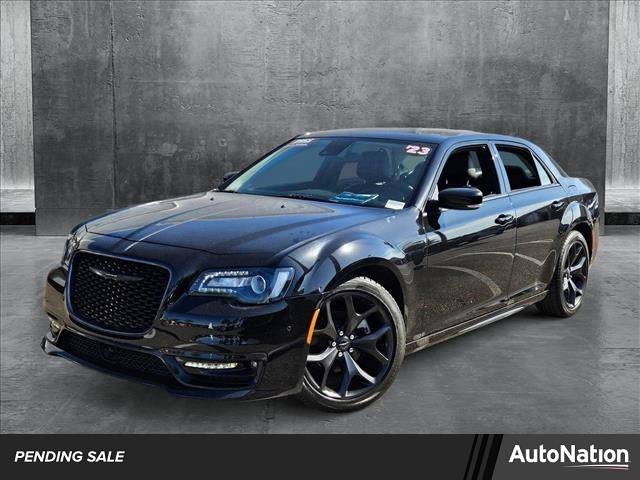 2023 Chrysler 300 Touring L — Sedan — 17,226 mi — Pinellas Park, FL