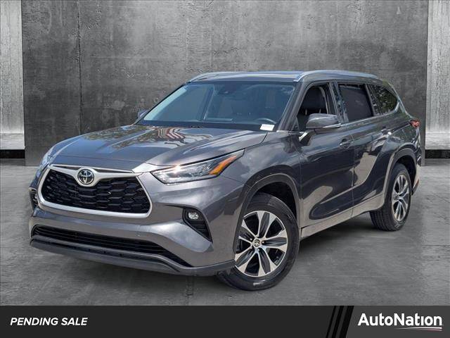 2021 Toyota Highlander XLE — SUV — 29,997 mi — Pinellas Park, FL