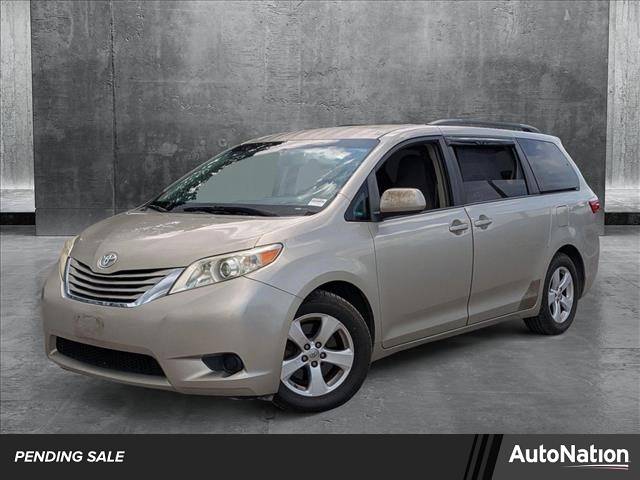 2016 Toyota Sienna LE — Minivan — 63,233 mi — Pinellas Park, FL