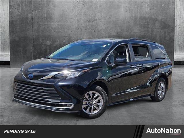 2023 Toyota Sienna XLE — Minivan — 29,777 mi — Pinellas Park, FL