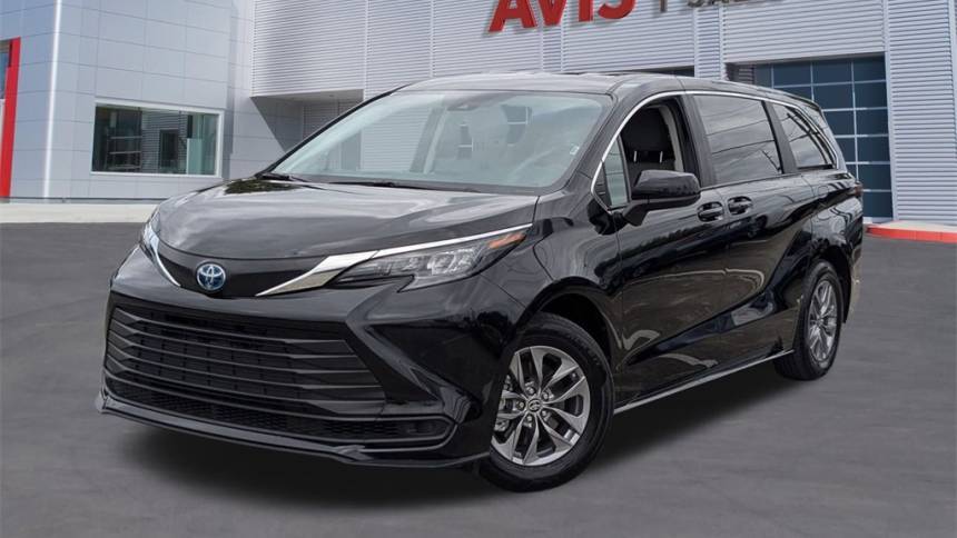 2024 Toyota Sienna LE — Minivan — 27,166 mi — West Palm Beach, FL