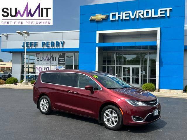 2019 Chrysler Pacifica Touring Plus — Minivan — 88,365 mi — Rochelle, IL