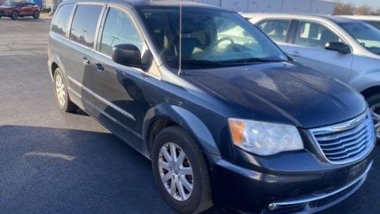 2013 Chrysler Town & Country Touring — Minivan — 188,297 mi — Rochelle, IL