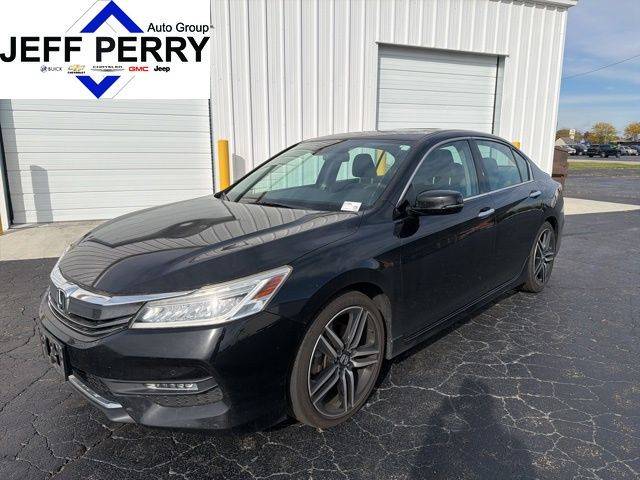 2016 Honda Accord Touring — Sedan — 151,402 mi — Rochelle, IL