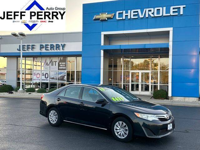2013 Toyota Camry LE — Sedan — 173,995 mi — Rochelle, IL