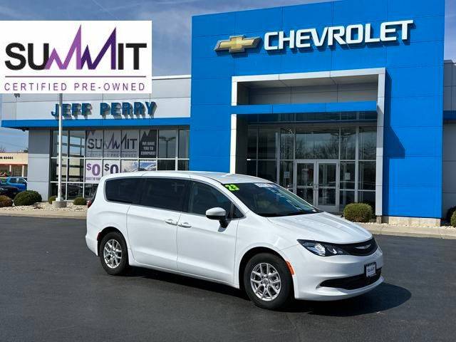 2023 Chrysler Voyager LX — Minivan — 61,670 mi — Rochelle, IL