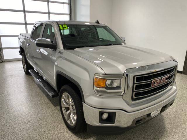 2015 GMC Sierra 1500 SLT — Pickup Truck — 145,365 mi — Rochelle, IL