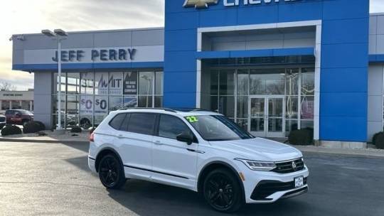 2022 Volkswagen Tiguan SE R-Line Black — SUV — 42,615 mi — Rochelle, IL