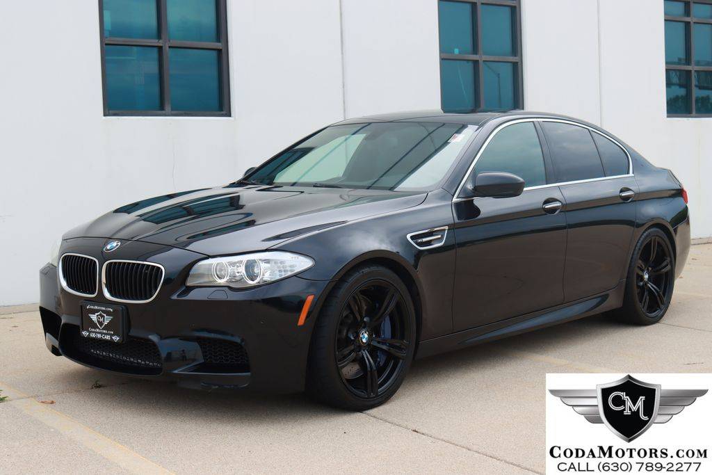 2013 BMW M5 Standard