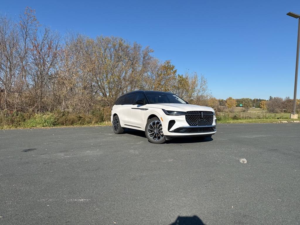 2024 Lincoln Nautilus Reserve — SUV — 10,920 mi — Zumbrota, MN