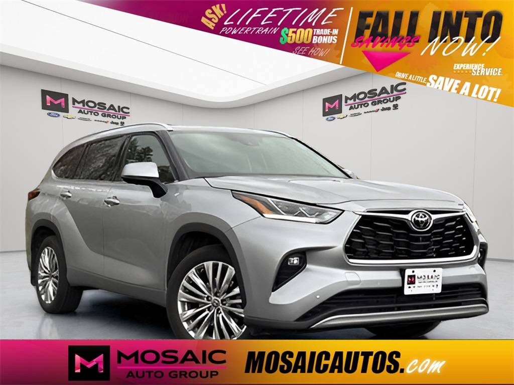 2023 Toyota Highlander L — SUV — 31,806 mi — Zumbrota, MN