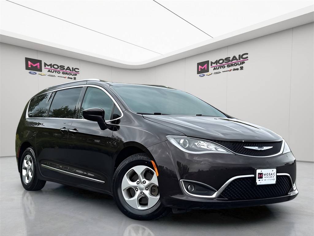 2017 Chrysler Pacifica Touring L Plus — Minivan — 75,881 mi — Zumbrota, MN