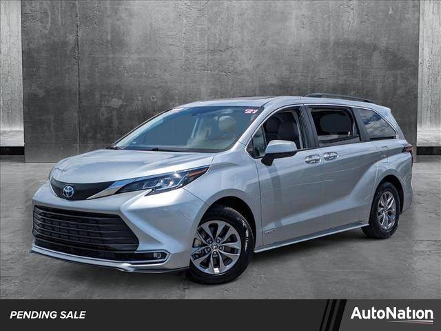 2021 Toyota Sienna XLE — Minivan — 53,762 mi — Bradenton, FL