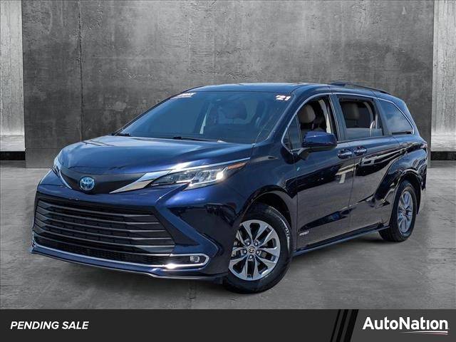 2021 Toyota Sienna XLE — Minivan — 47,035 mi — Bradenton, FL