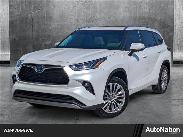 2024 Toyota Highlander Hybrid Platinum — SUV — 14,787 mi — Sarasota, FL