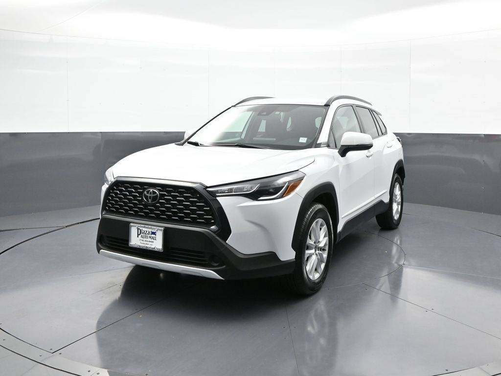 2022 Toyota Corolla Cross LE — SUV — 4,903 mi — Brooklyn, NY
