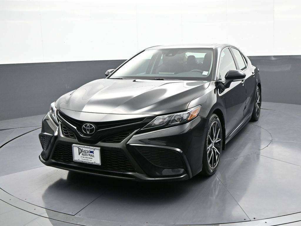 2021 Toyota Camry SE — Sedan — 32,727 mi — Brooklyn, NY
