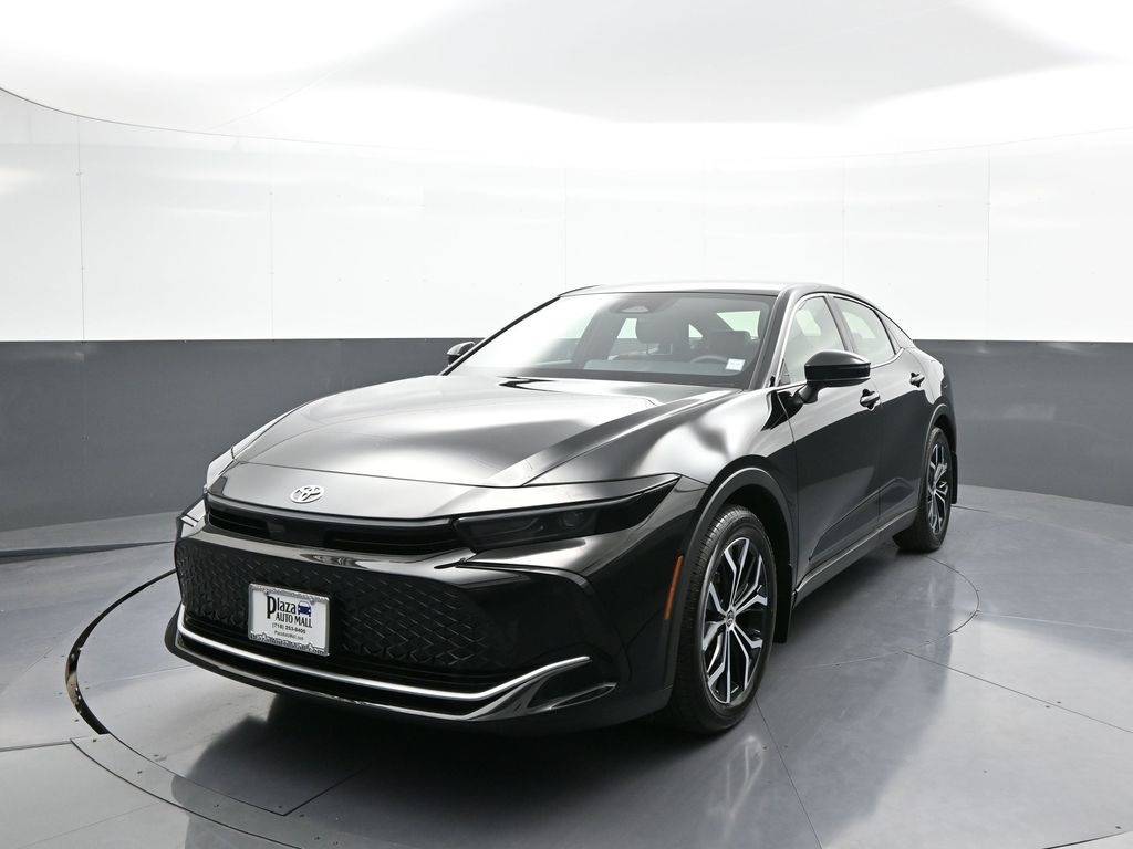 2025 Toyota Crown XLE — Sedan — 1,388 mi — Brooklyn, NY