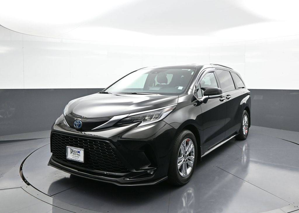 2022 Toyota Sienna XSE — Minivan — 83,440 mi — Brooklyn, NY