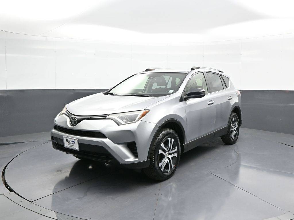 2018 Toyota RAV4 LE — SUV — 33,486 mi — Brooklyn, NY