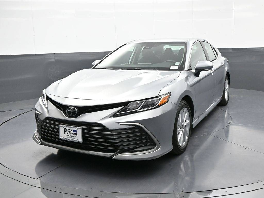 2023 Toyota Camry LE — Sedan — 13,117 mi — Brooklyn, NY