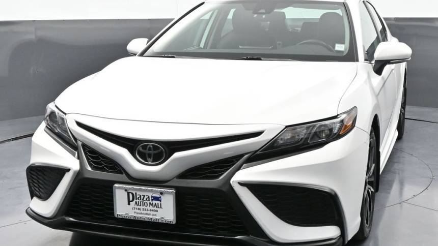 2023 Toyota Camry SE — Sedan — 14,152 mi — Brooklyn, NY