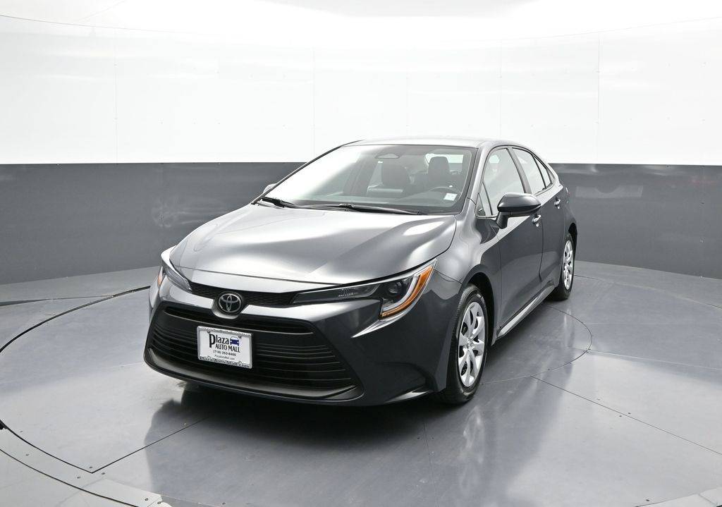 2025 Toyota Corolla LE — Sedan — 8,300 mi — Brooklyn, NY